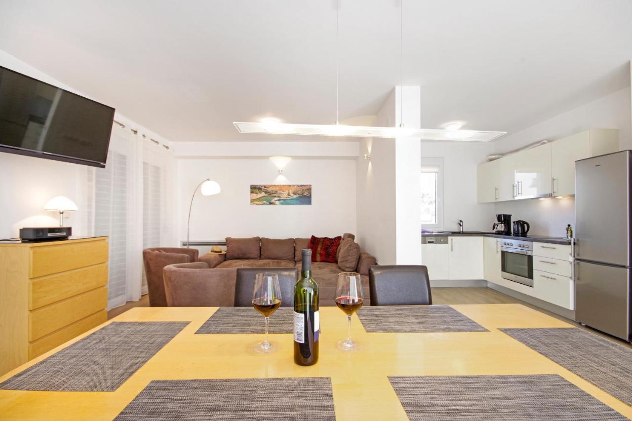 Apartment Laura Privlaka  Eksteriør bilde