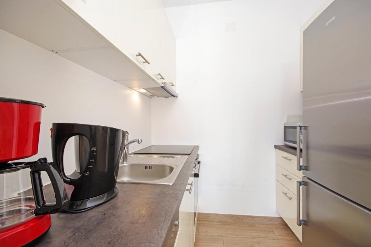 Apartment Laura Privlaka  Eksteriør bilde