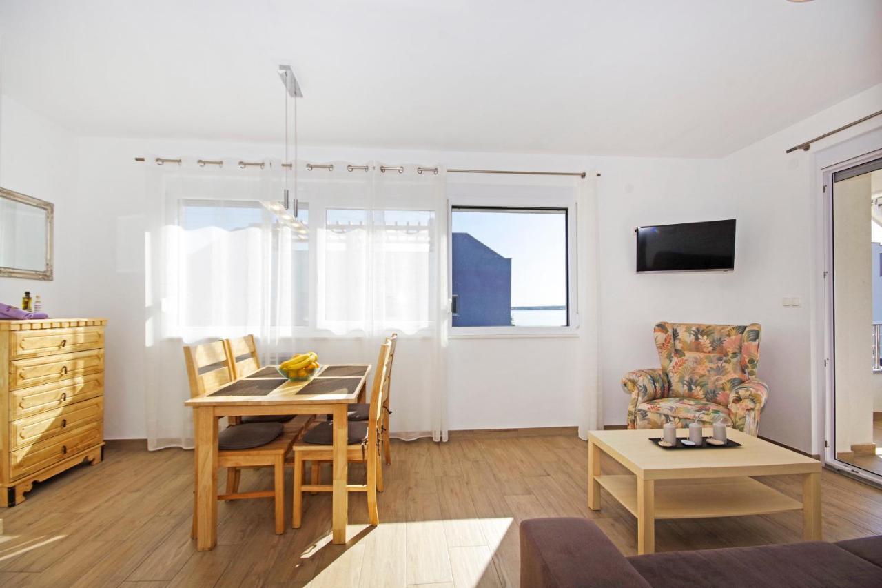 Apartment Laura Privlaka  Eksteriør bilde