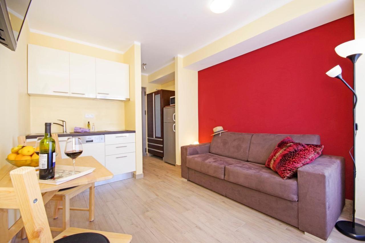 Apartment Laura Privlaka  Eksteriør bilde