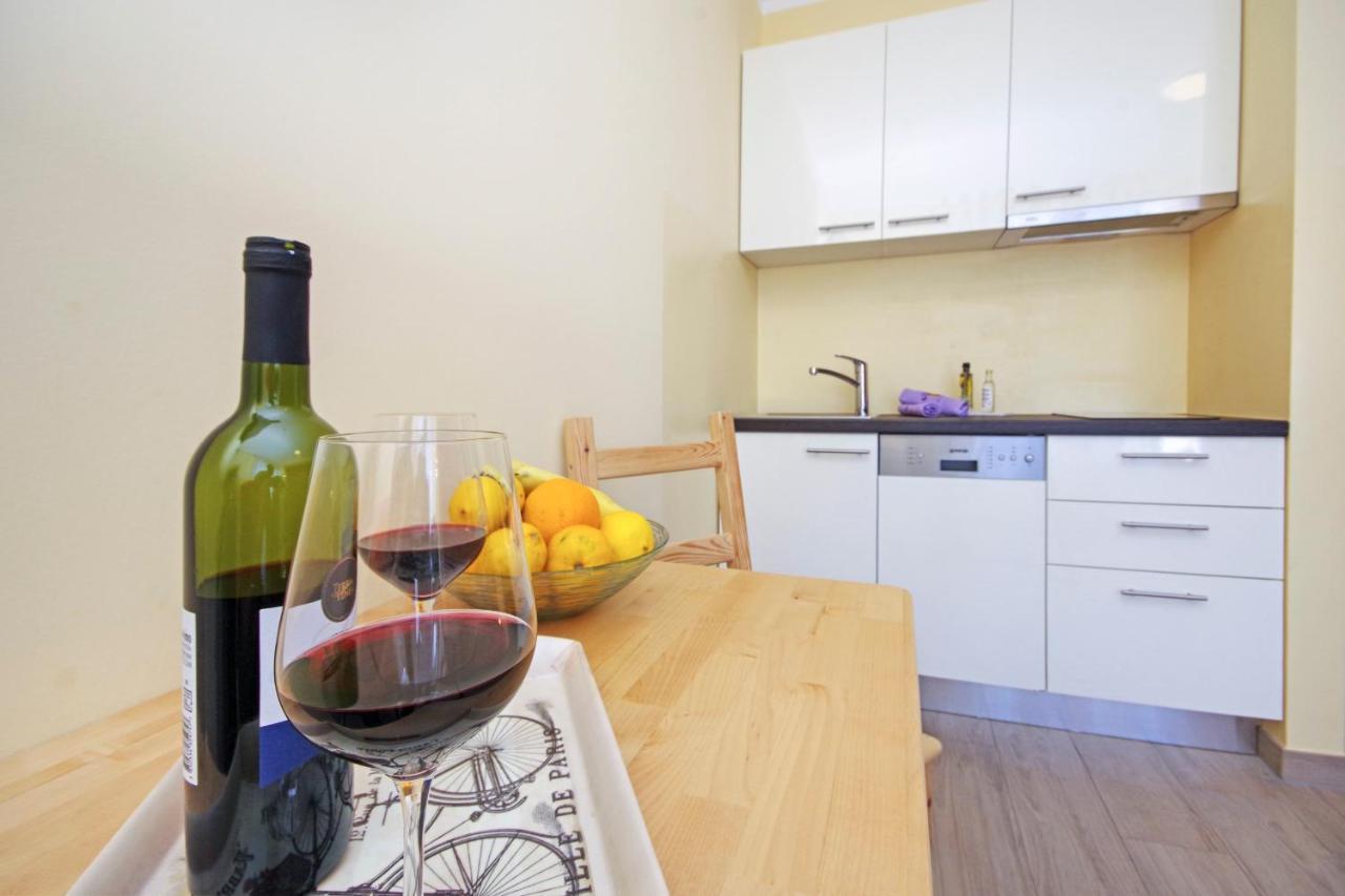 Apartment Laura Privlaka  Eksteriør bilde